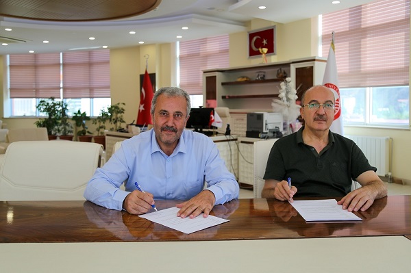 Gümüşhane Üniversitesi ile Türkiye Kamu-Sen Trabzon Temsilciliği Arasında Protokol İmzalandı