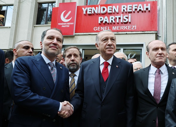 Cumhurbaşkanı Erdoğan, Fatih Erbakan’ı ziyaret etti