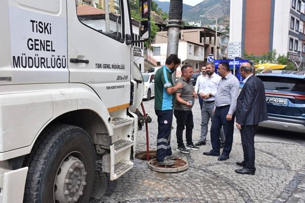 Gümüşhane’de kanalizasyon ve yağmursuyu hatları temizlendi