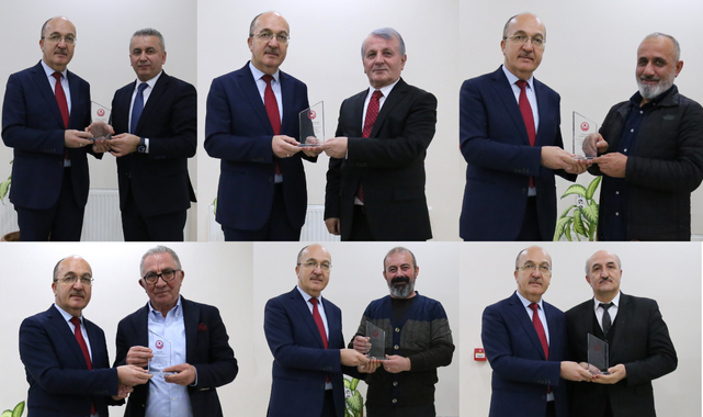 GÜKAV Üyelerine Plaket Takdim Edildi