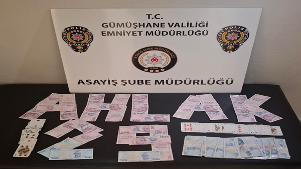 Gümüşhane’de Kumar Baskını: Kumar oynayanlara ceza kesildi