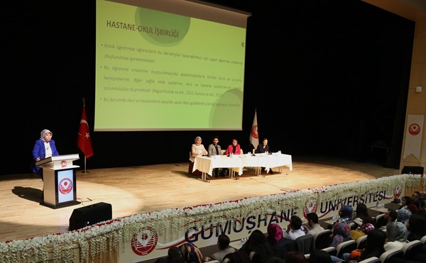 Gümüşhane Üniversitesi’nde Hemşirelik Bölümü Klinik Uygulamaya Hazırlık Paneli düzenlendi